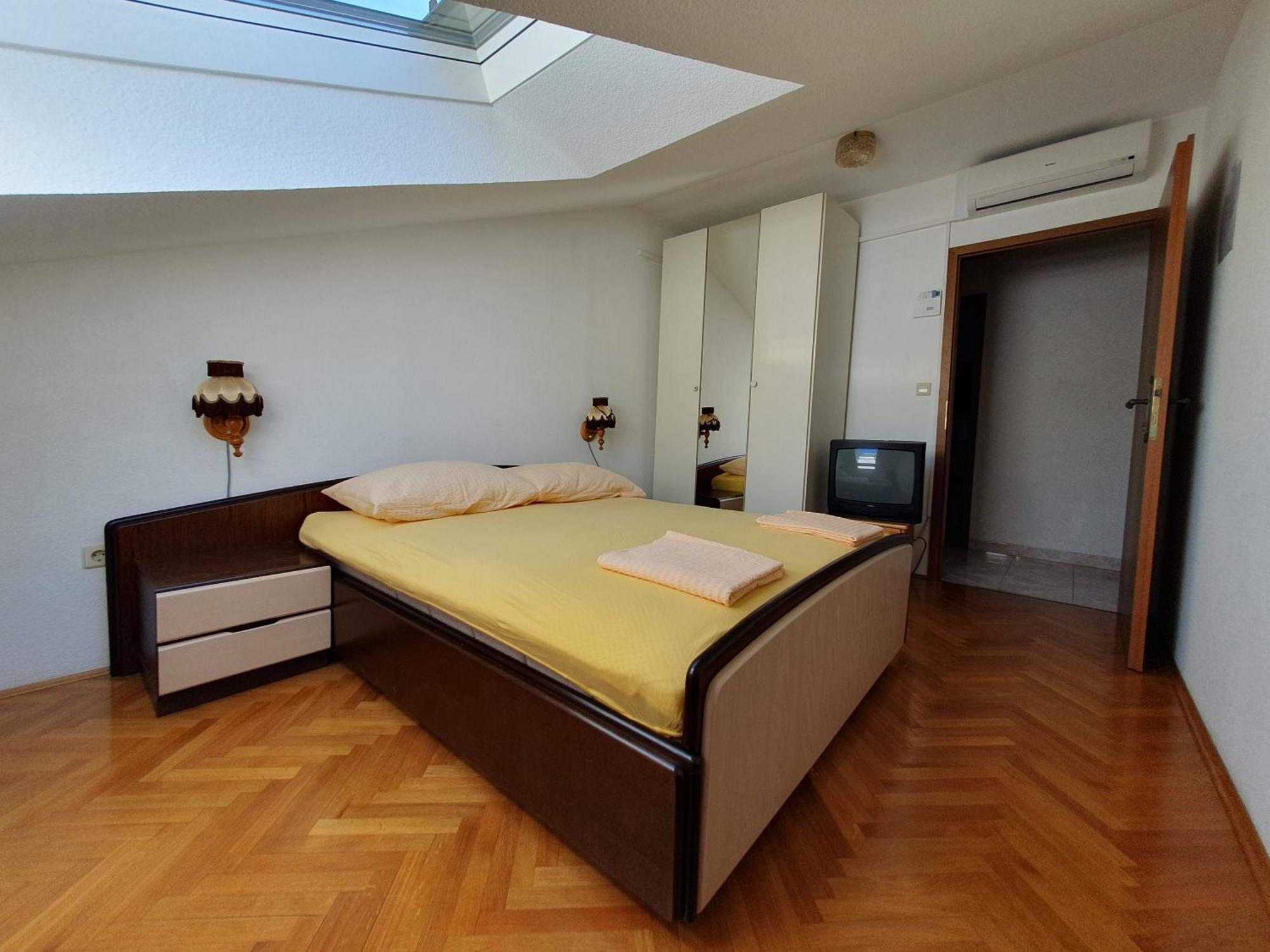 Apartmani Miljak Omis Ngoại thất bức ảnh
