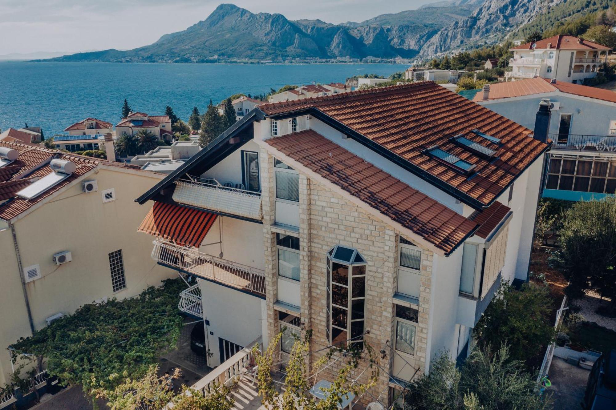 Apartmani Miljak Omis Ngoại thất bức ảnh